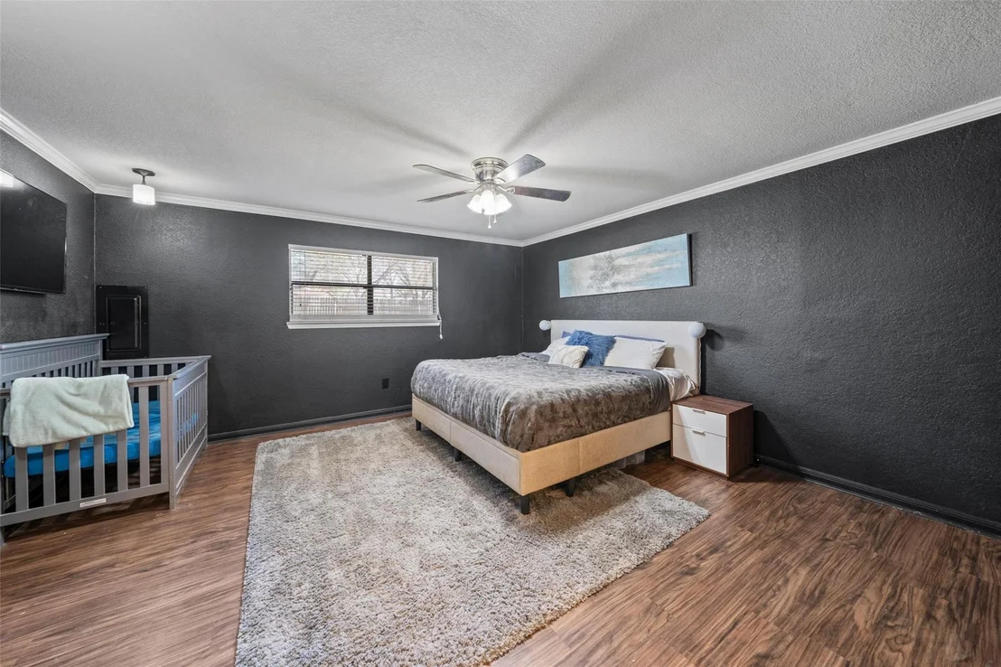 Photo of 216 Hillside Drive