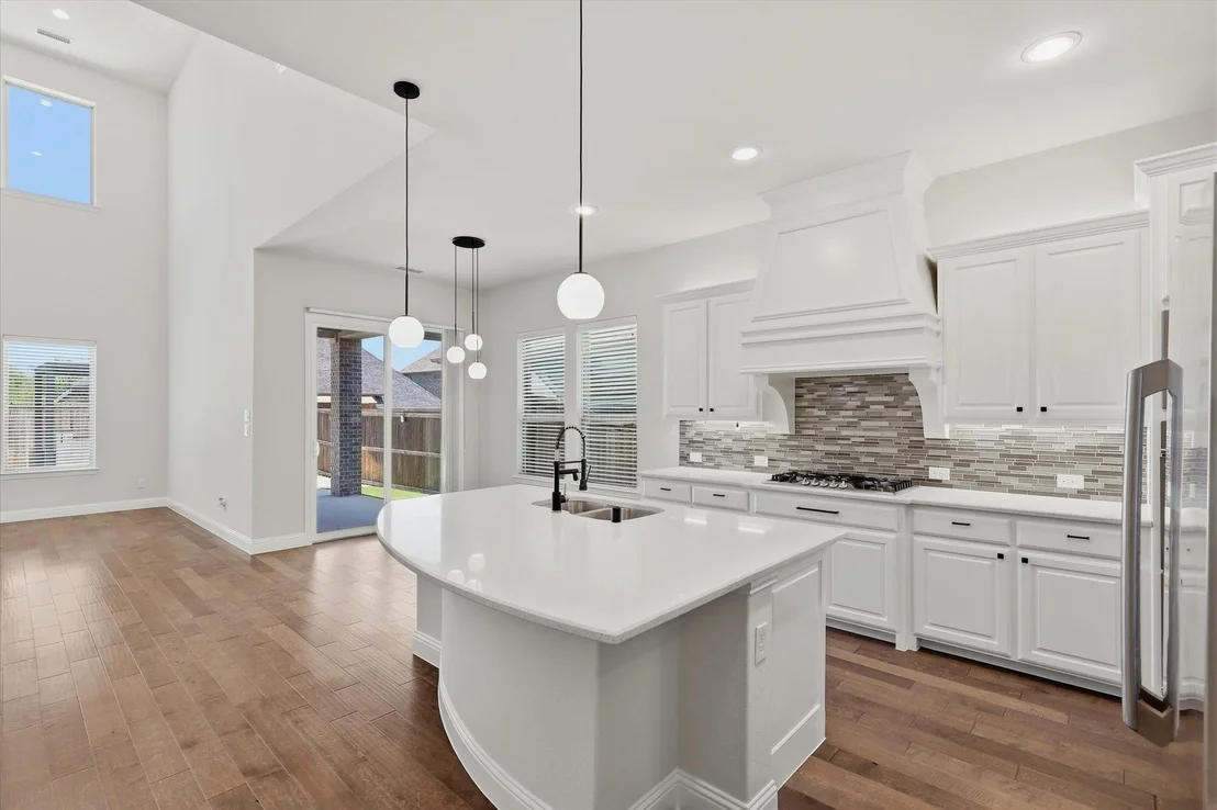Photo of 2433 Mare Road