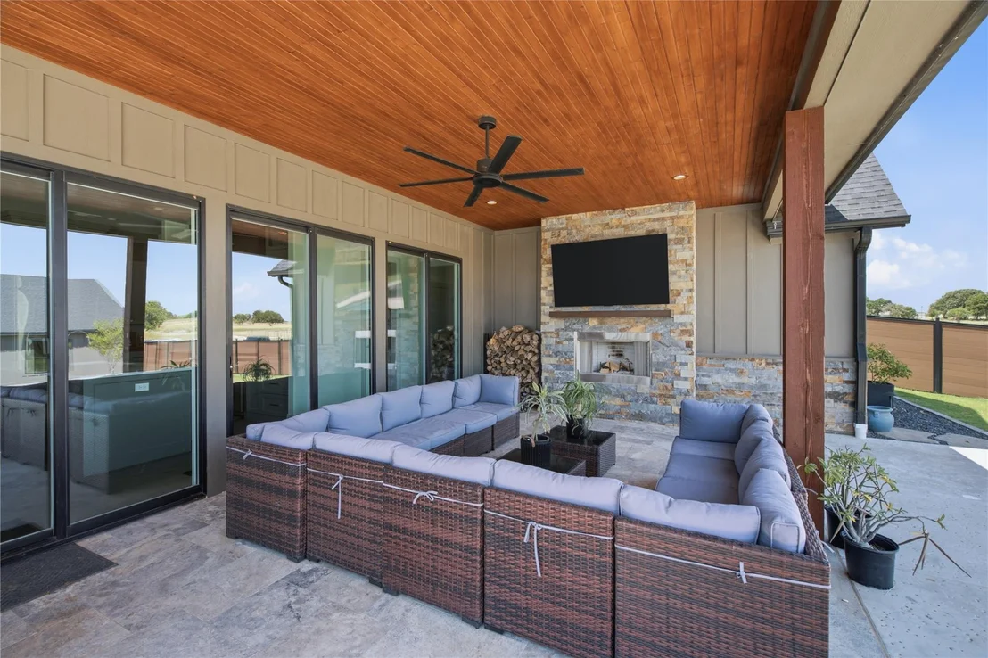 Photo of 2223 Grass Roots Road