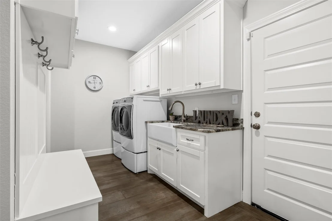 Photo of 320 Kandus Cove