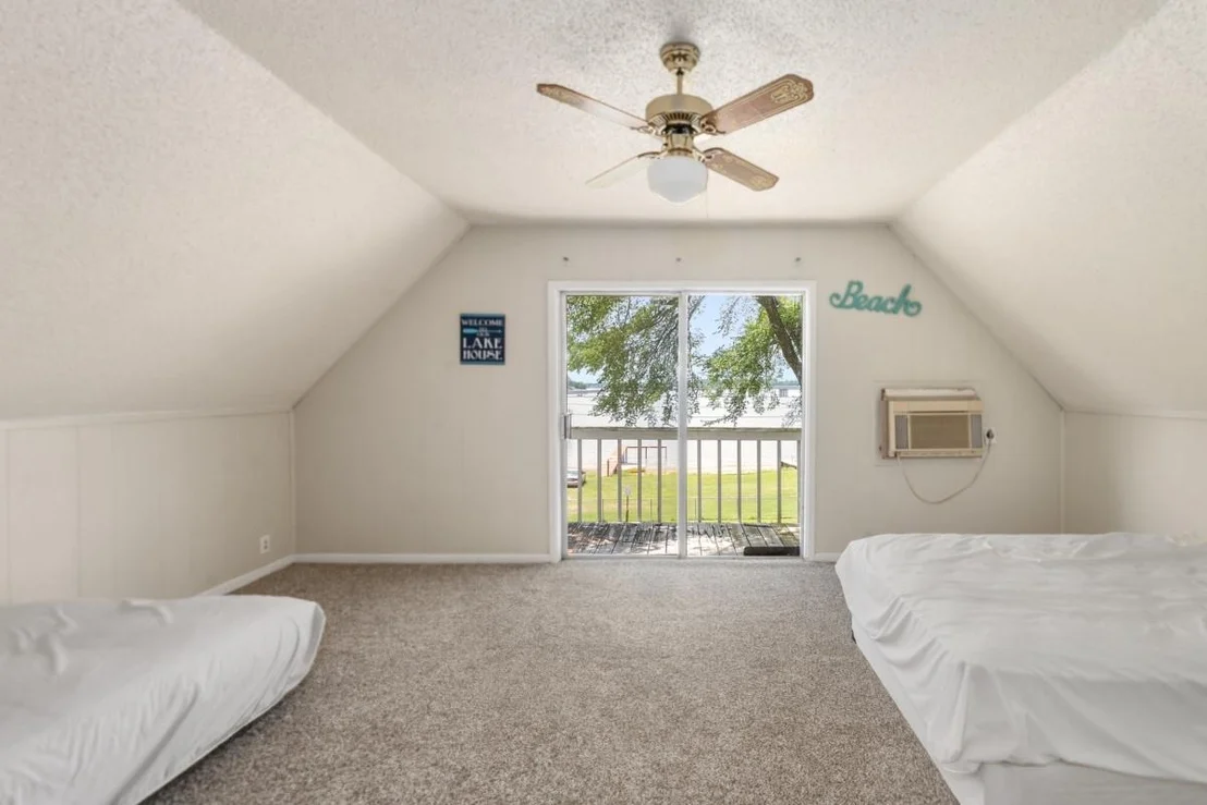 Photo of 100 W Oak Acres Drive