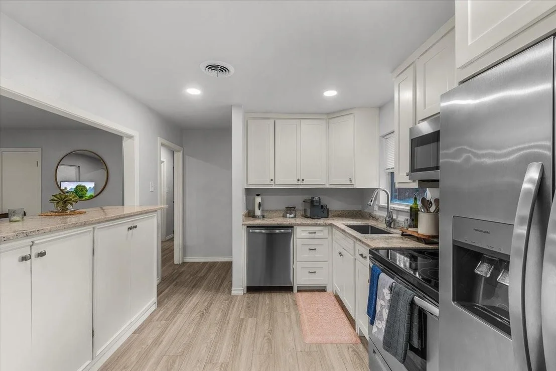 Photo of 2244 Cambridge Drive