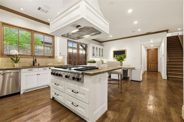 Photo of 6215 Rex Drive