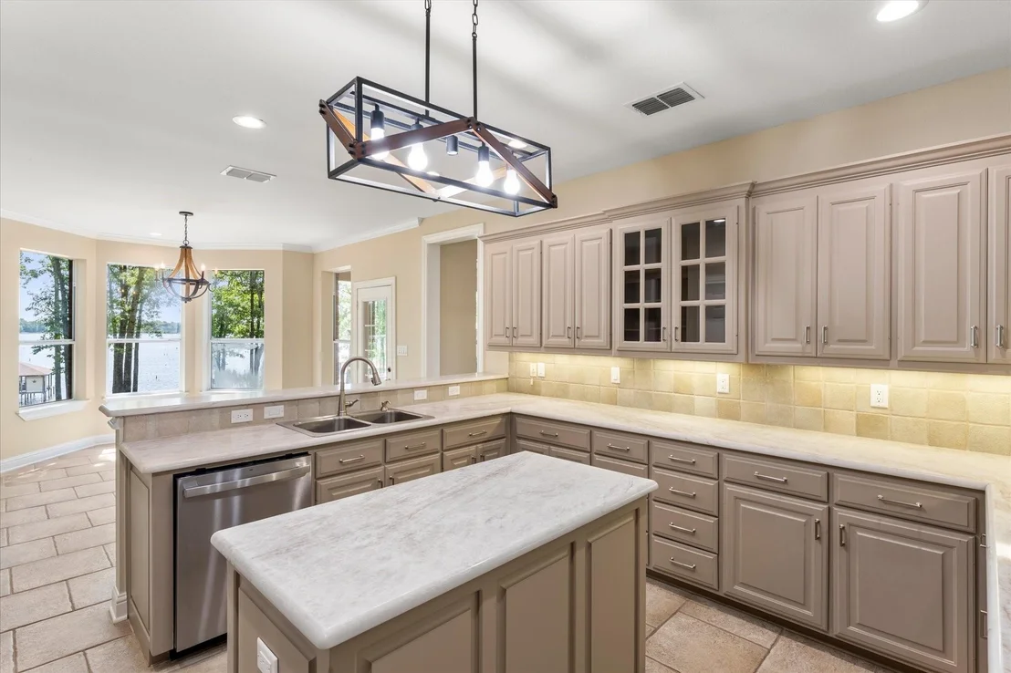 Photo of 1222 Private Road 5980