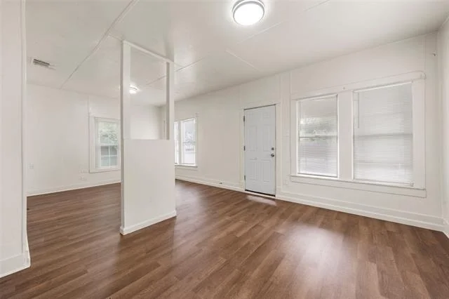 Photo of 604 Garrison Street