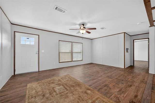 Photo of 15099 E State Highway 243