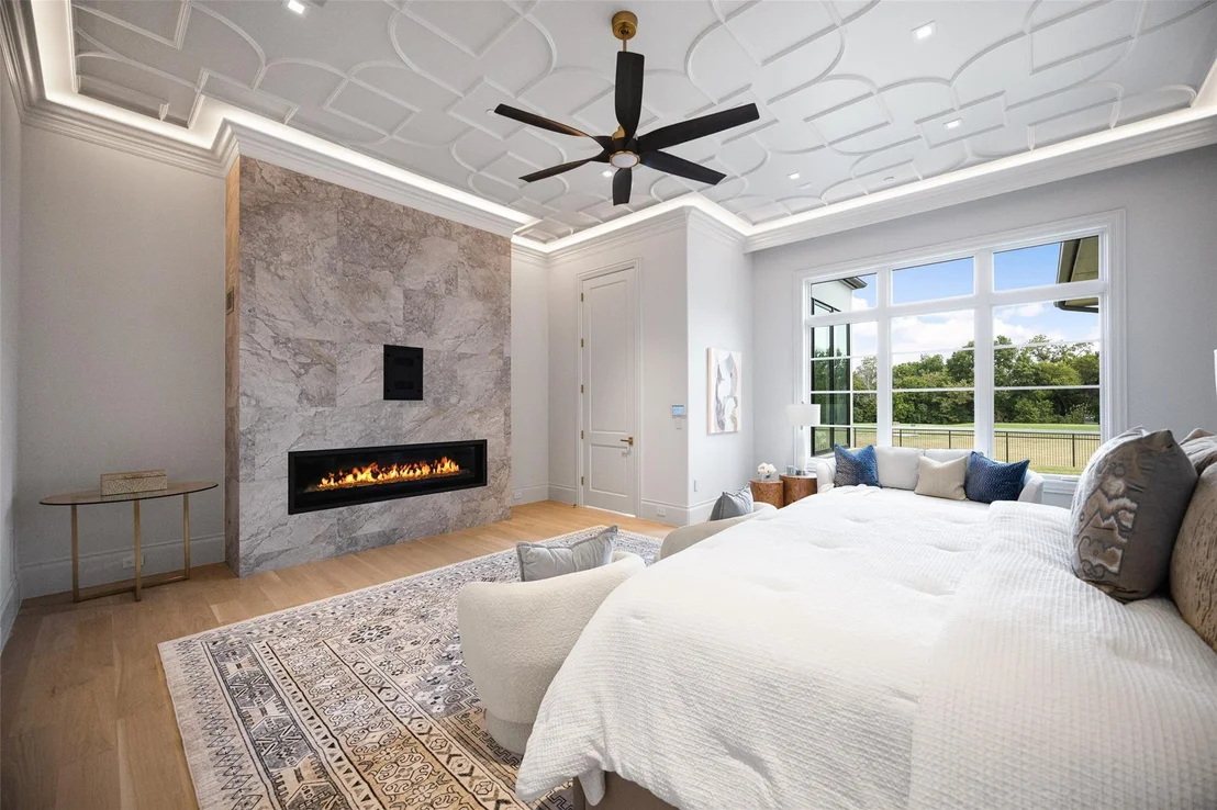 Photo of 402 Lakeway Drive