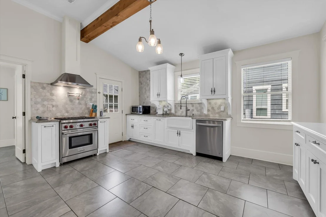 Photo of 2811 Washington Avenue