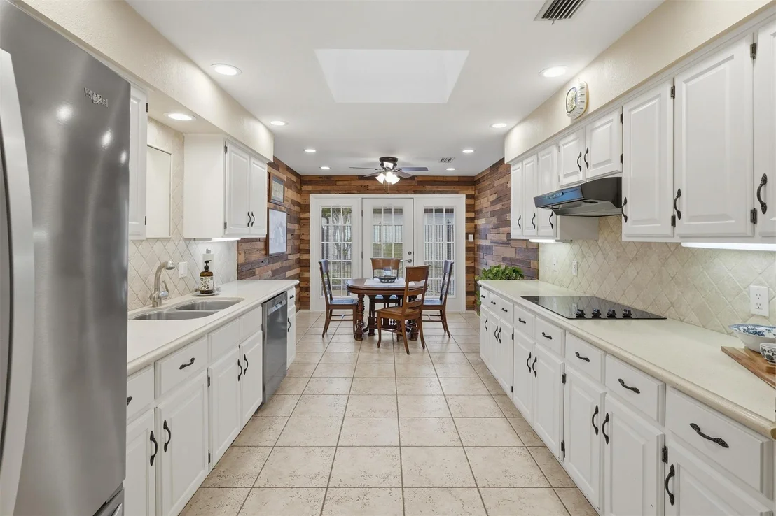 Photo of 5744 Ledgestone Drive