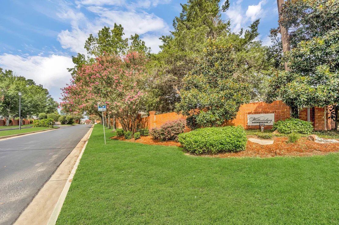 Photo of 5718 Gloucester Drive