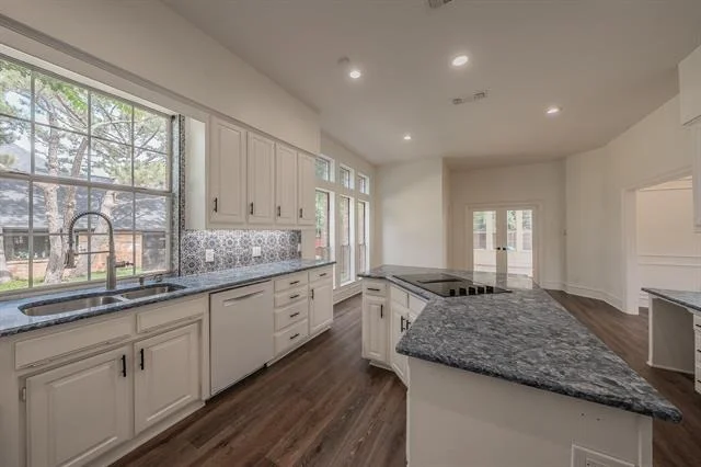 Photo of 543 Timber Ridge Drive