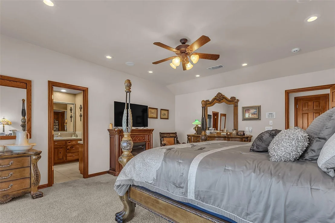 Photo of 2024 Bluff Creek Drive