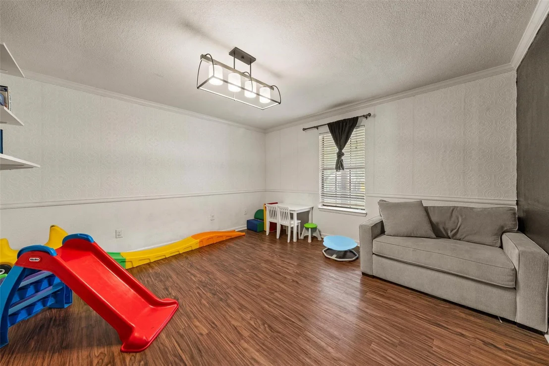 Photo of 216 Hillside Drive