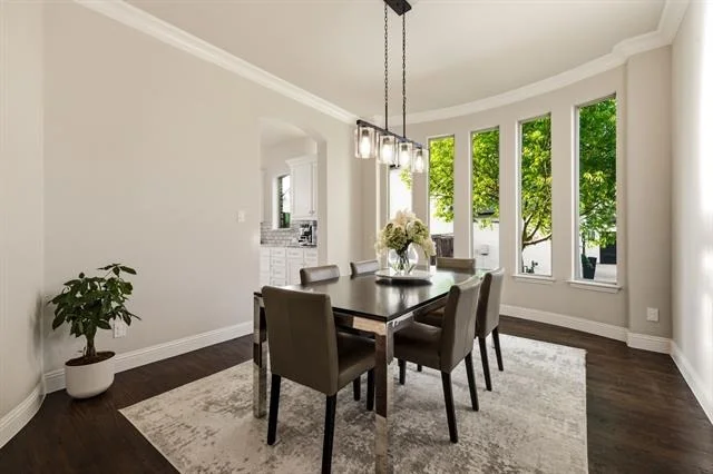 Photo of 710 Almeda Lane