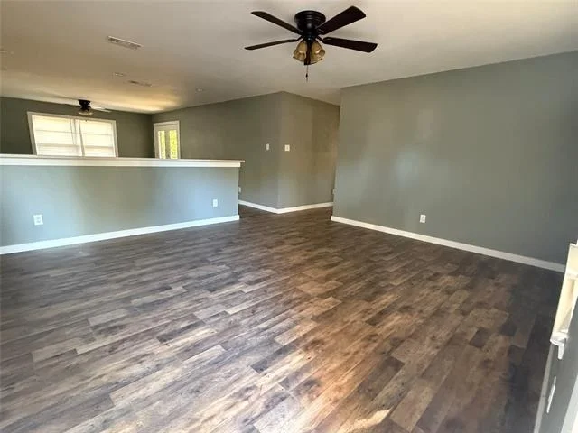 Photo of 606 Colonial Drive