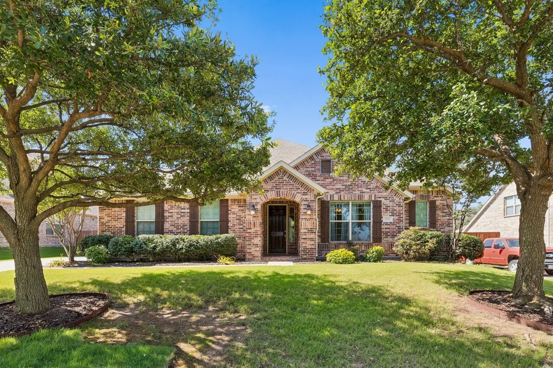 Photo of 400 Komron Court