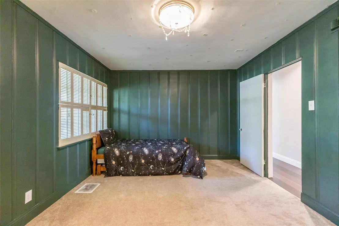 Photo of 3765 Woodridge Drive