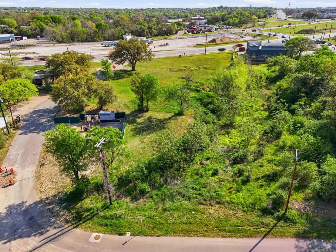 Photo of 7019 Edgemere Place