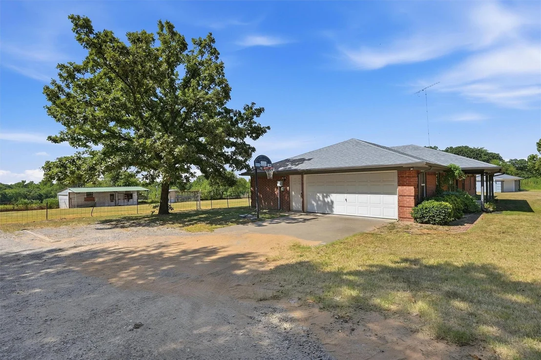 Photo of 521 Mccraw Lane