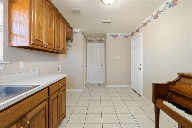 Photo of 6406 Acacia Lane