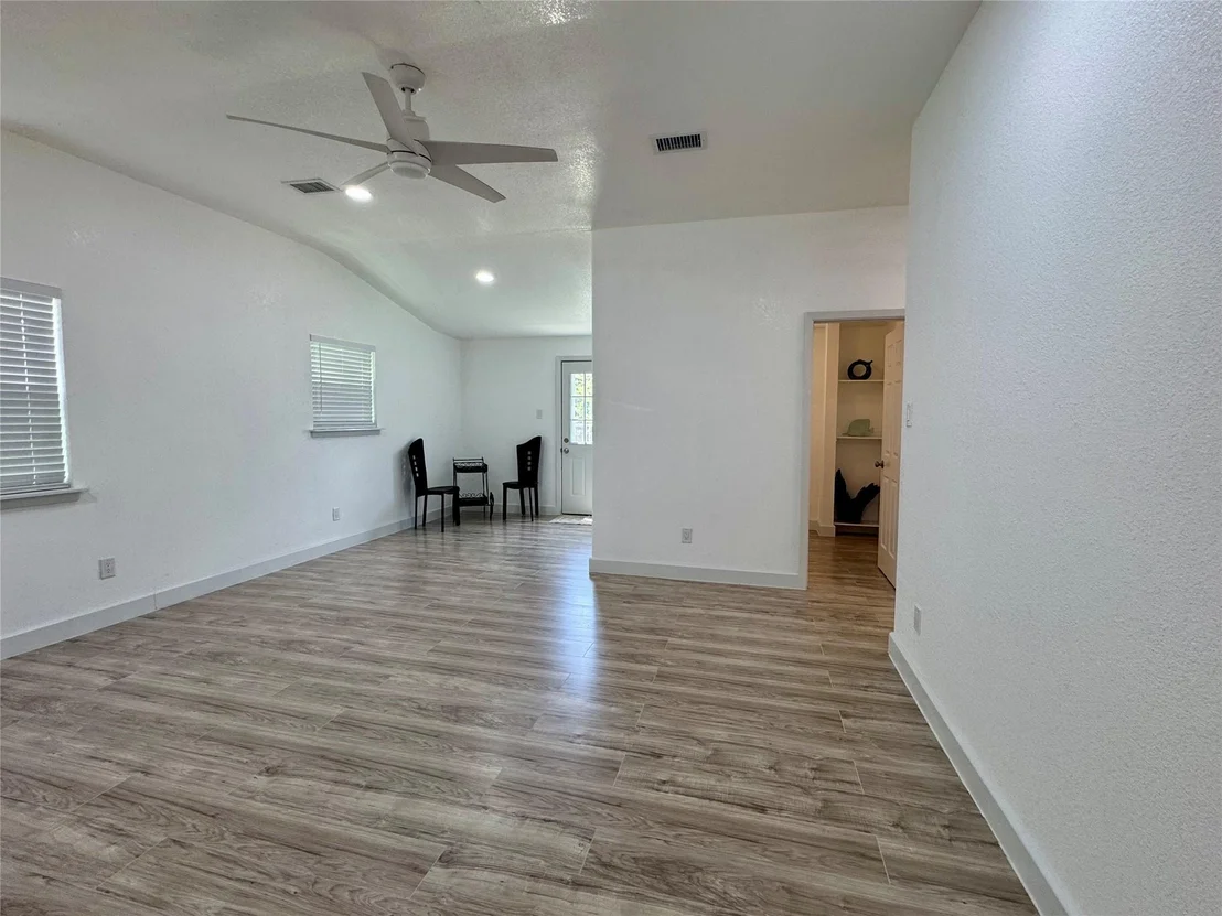 Photo of 5777 County Road 927