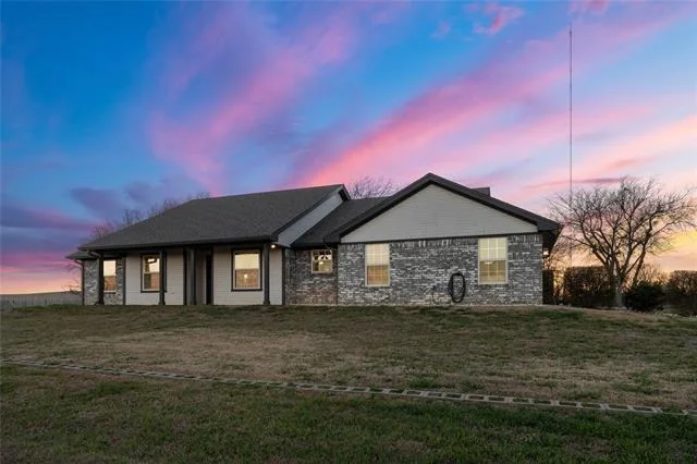Photo of 2122 Tower Drive