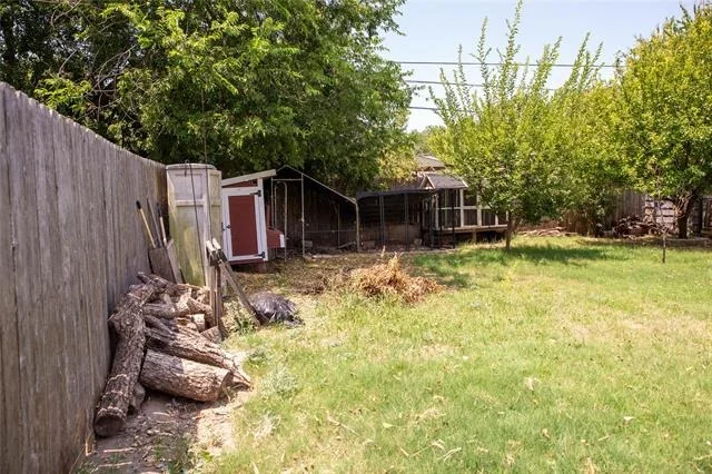 Photo of 2004 N 40th Street
