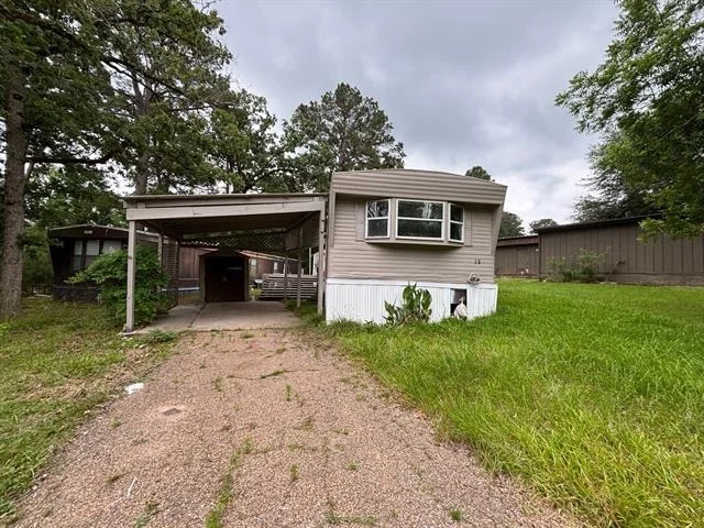 Photo of 28 E Whippoorwill Lane