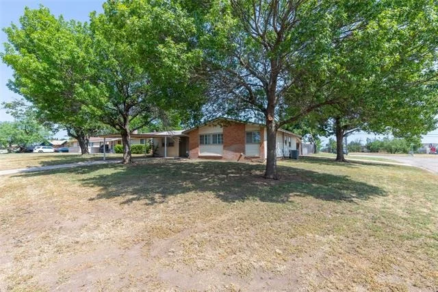 Photo of 2502 Bennett Drive