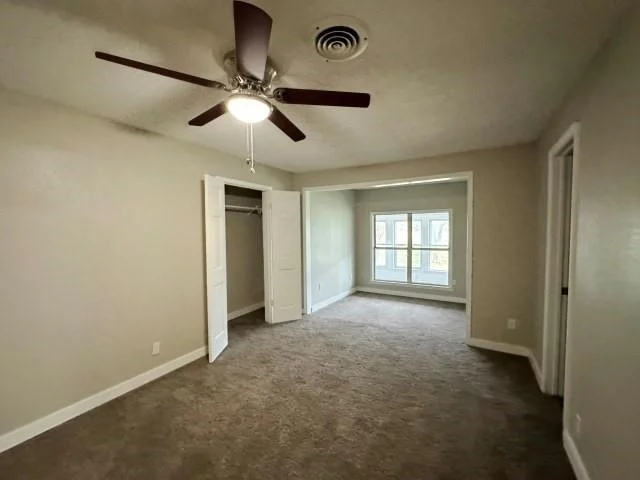 Photo of 7121 Mcgregor Park Road