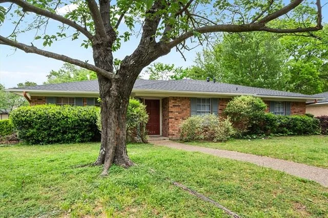 Photo of 628 Madison Drive