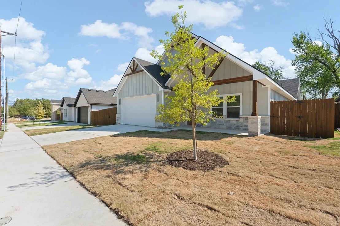 Photo of 809 Tierney Road