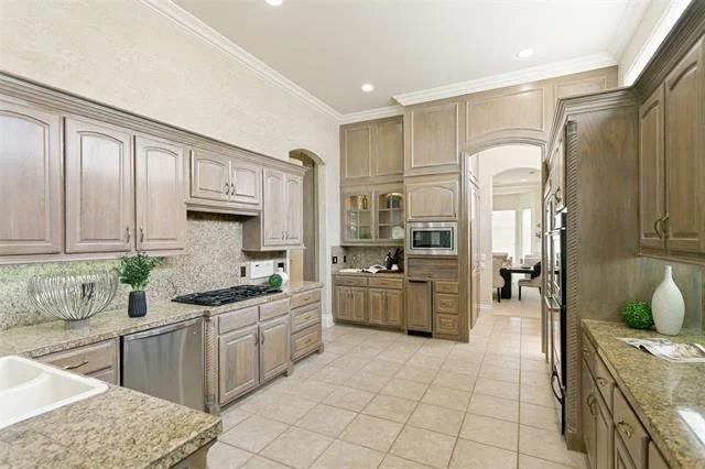 Photo of 5864 Arrowhead Drive