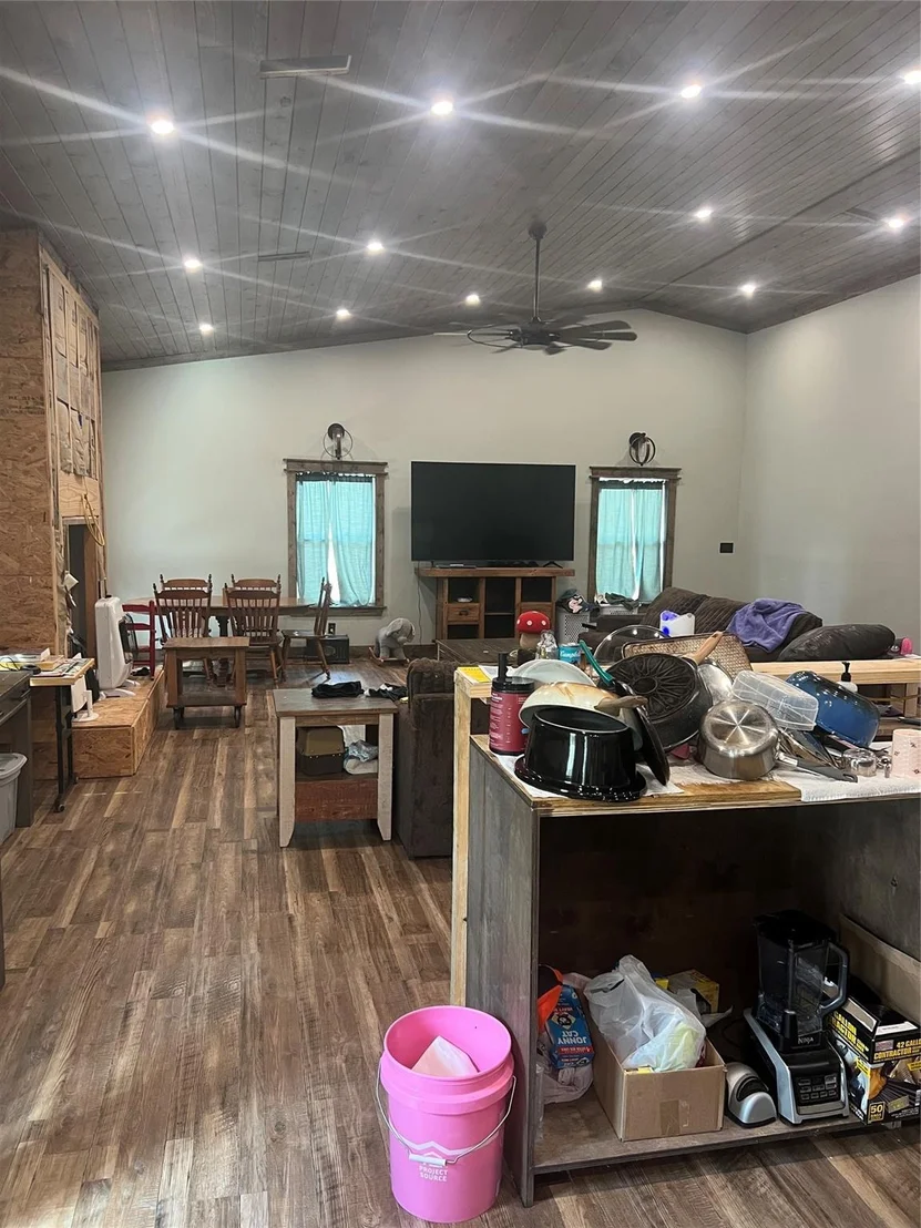 Photo of 194 CR 2220