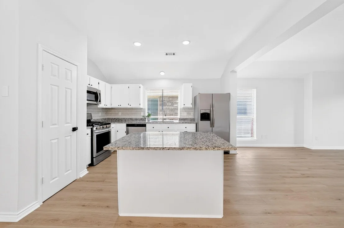 Photo of 7606 Harbor Drive