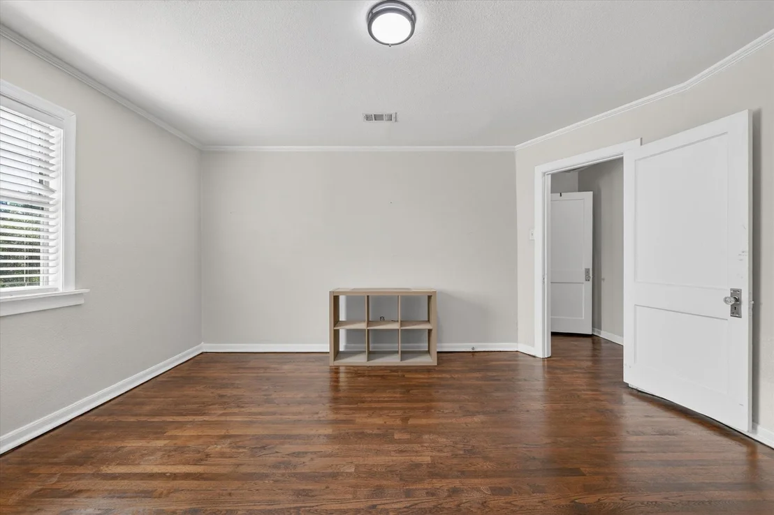 Photo of 2129 Cardinal Lane