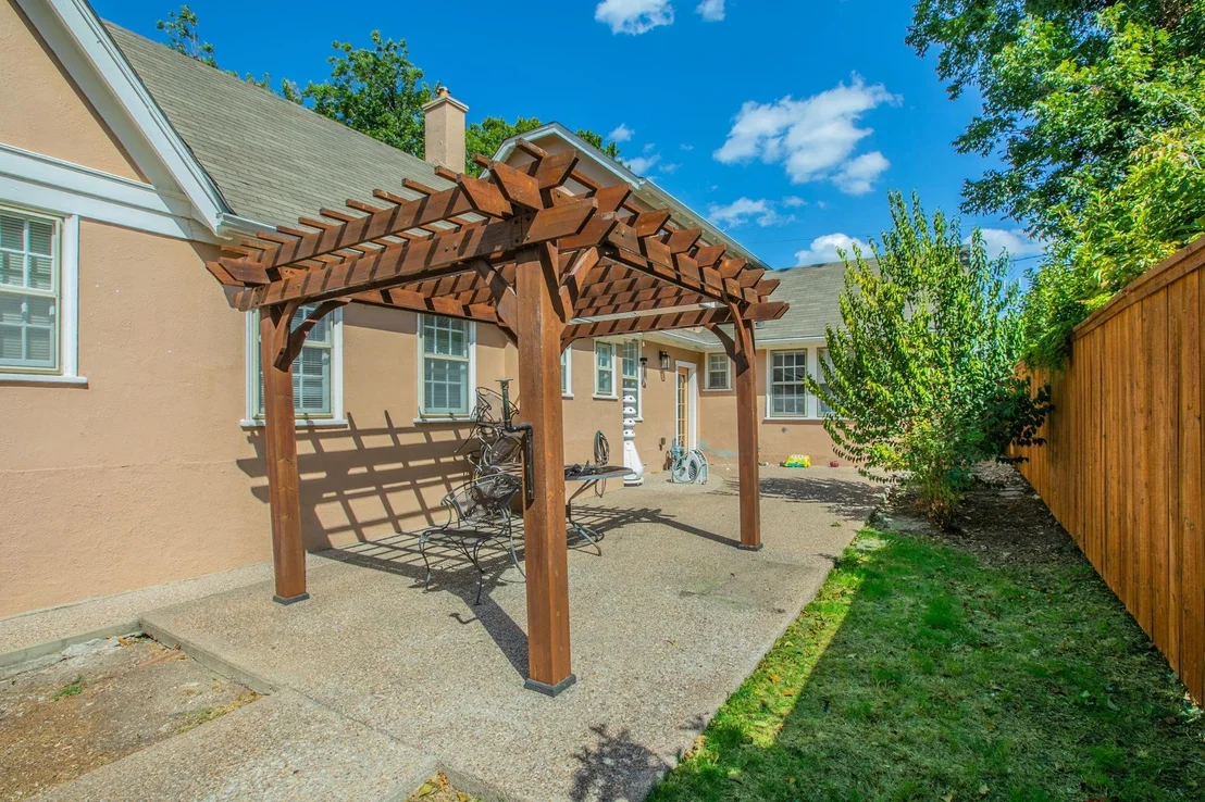 Photo of 2512 Austin Avenue