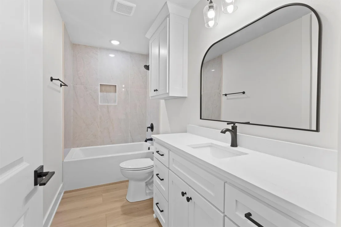 Photo of 13914 Cedar Hill Lane