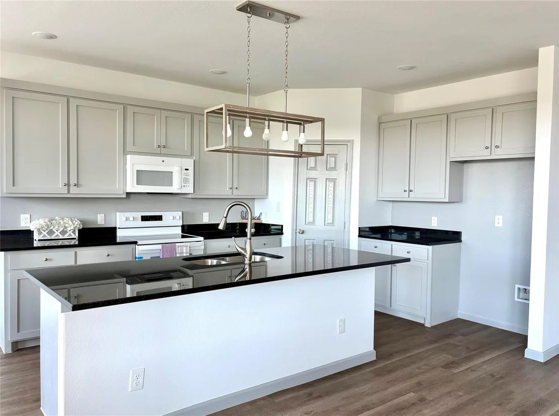 Photo of 1015 Springview Lane