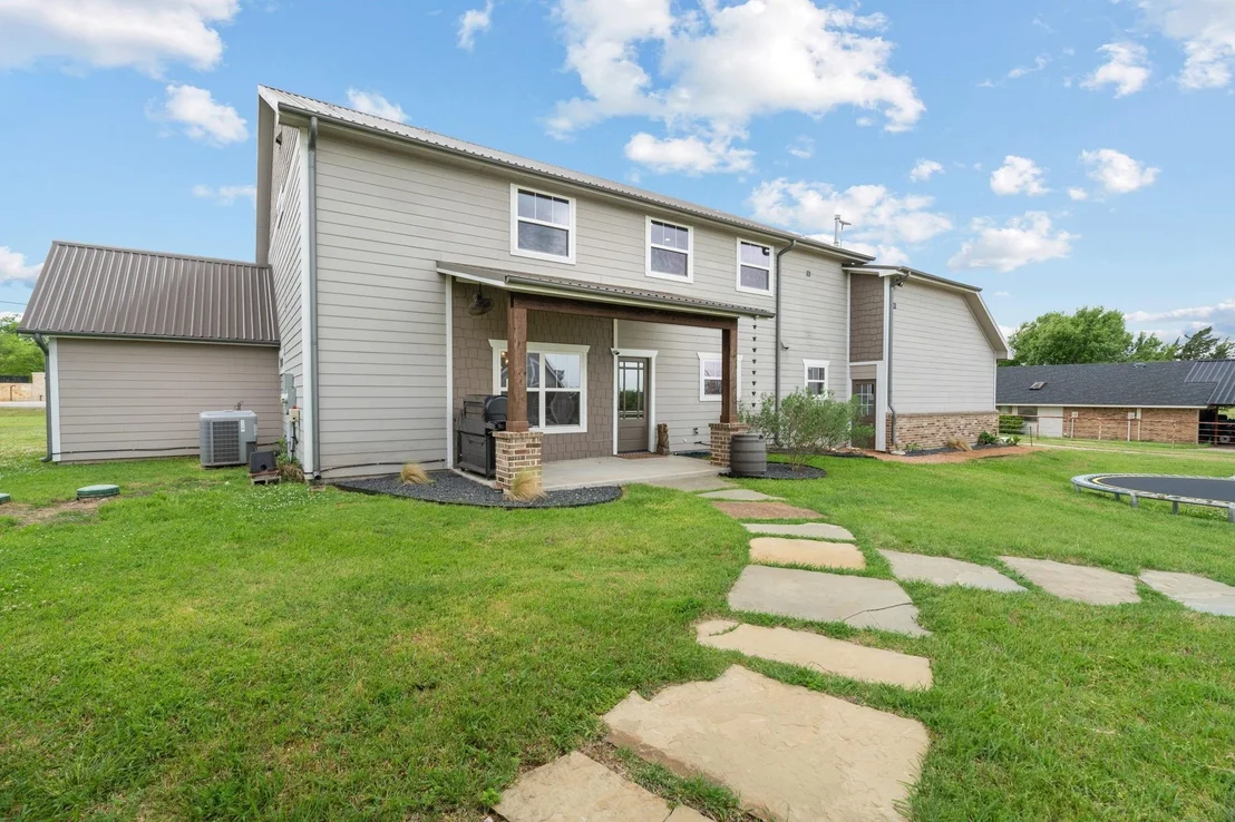 Photo of 828 Cornelius Road