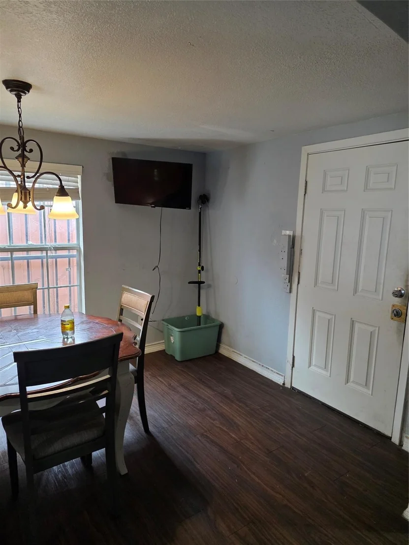 Photo of 2210 Eugene Street