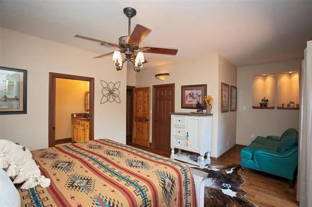 Photo of Unit 2 at 880 Cliffs Drive