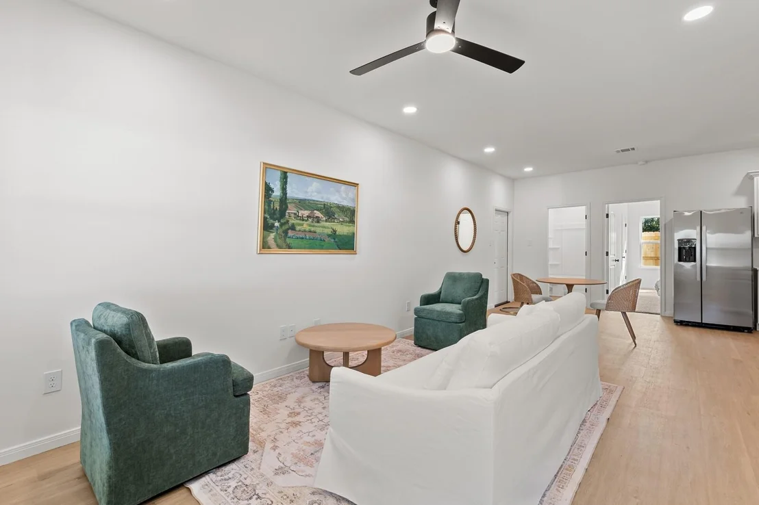 Photo of 84 Crescent