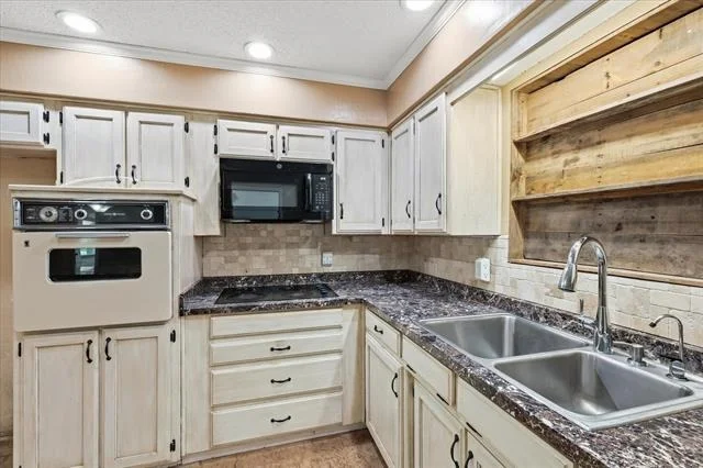 Photo of 8766 Webb Road