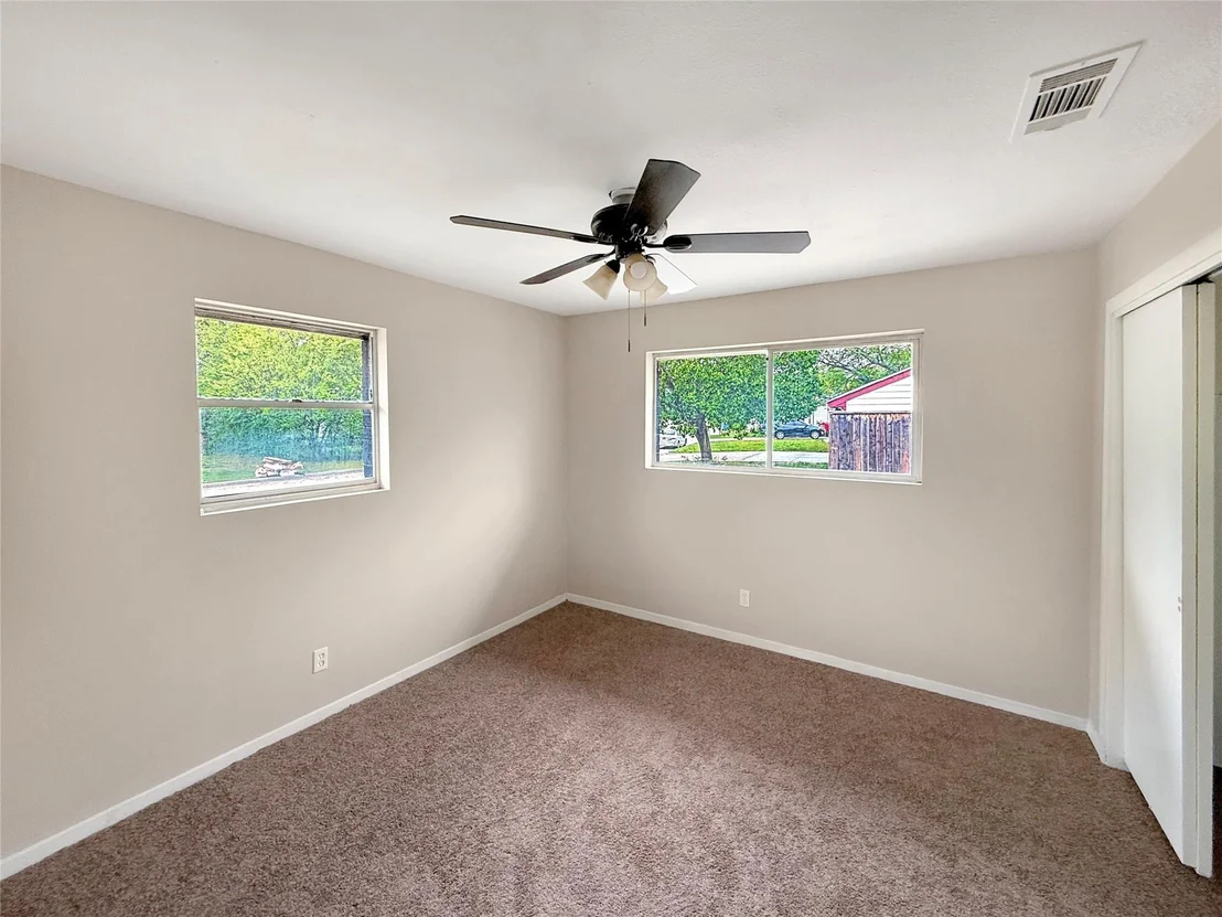 Photo of 1717 Globe Avenue