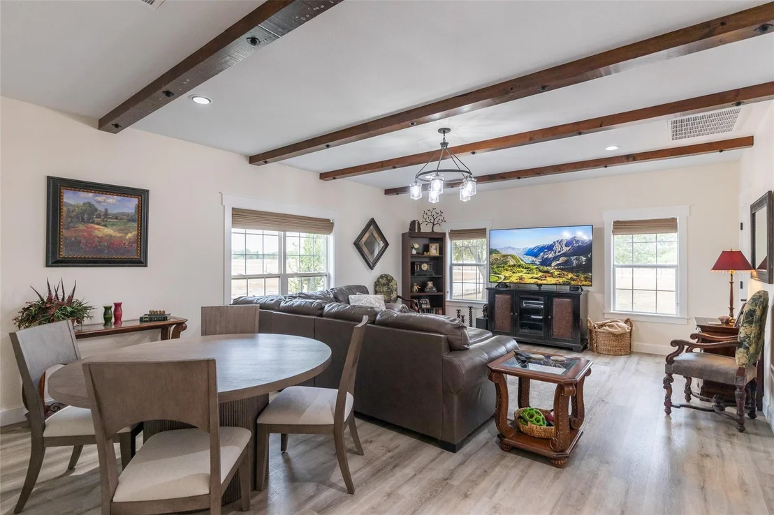 Photo of 582 Clark Road