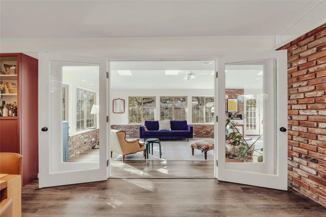 Photo of 2112 Gregory Lane
