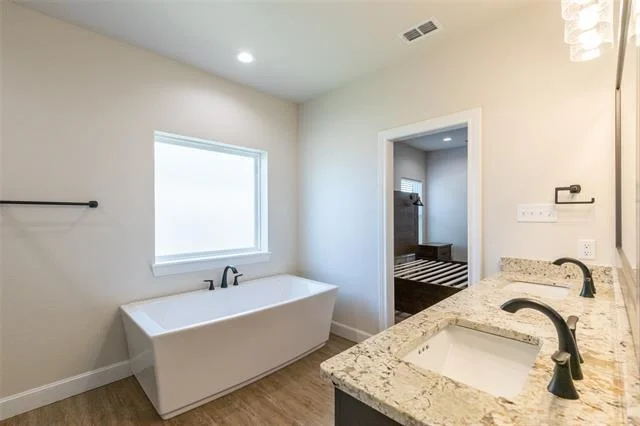Photo of 7556 Lake Ridge Parkway
