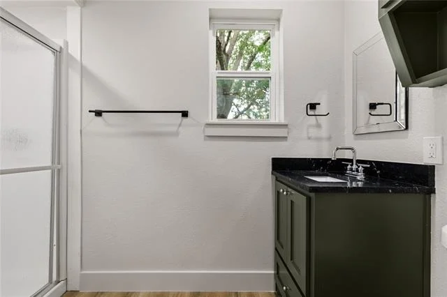 Photo of 502 W 6th Street