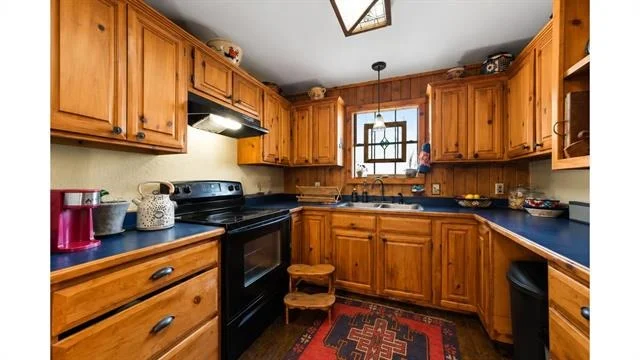 Photo of 117 Reading Avenue N
